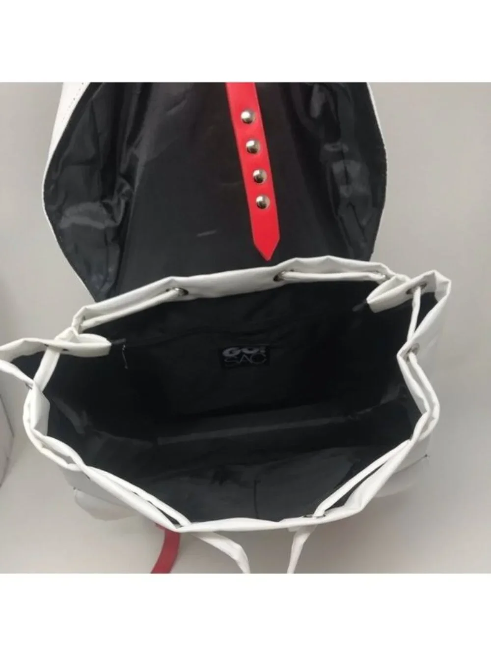 Go Sac White Red Nylon Drawstring Small Backpack Two Front Pockets
